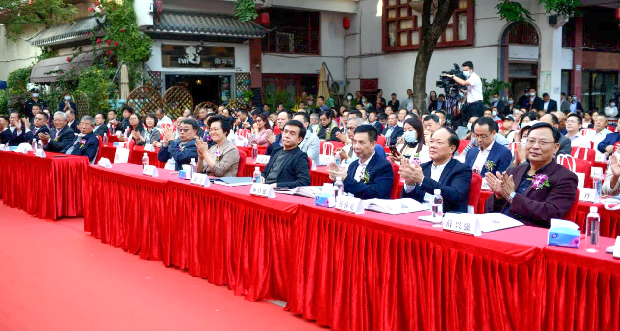 全球奥特莱斯联盟亚太区主席林卓延应邀出席深圳美丽集团“祥山艺术馆”十周年庆典仪式